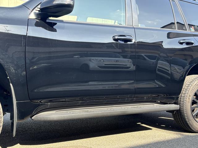 ランドクルーザープラド TX Lパッケージ マットブラックエディション 禁煙車 セーフティセンス ブラックルーフレール バックカメラ サイドカメラ エアーシート シートヒーター ETC 黒革シート 純正ナビ(19枚目)