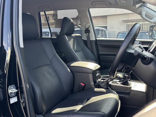 ランドクルーザープラド TX Lパッケージ マットブラックエディション 禁煙車 セーフティセンス ブラックルーフレール バックカメラ サイドカメラ エアーシート シートヒーター ETC 黒革シート 純正ナビ(27枚目)