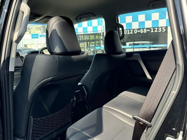 ランドクルーザープラド TX Lパッケージ マットブラックエディション 禁煙車 セーフティセンス ブラックルーフレール バックカメラ サイドカメラ エアーシート シートヒーター ETC 黒革シート 純正ナビ(31枚目)