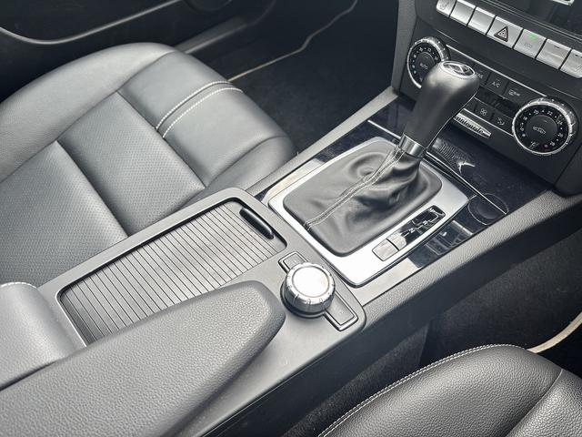 Cクラスステーションワゴン C180ブルーエフィシェンシーワゴンアバンG メーカー純正ナビ クルーズコントロール バックカメラ ETC フルセグ HIDヘッドランプ 黒革シート シートヒーター 純正17インチAW(38枚目)