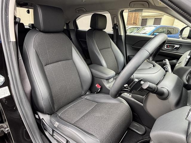 ヴェゼル e:HEV Z ホンダセンシング ステアリングヒーター ワイヤレス充電 純正ナビ バックカメラ シートヒーター パワーバックドア ETC フルセグ(17枚目)