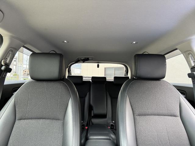 ヴェゼル e:HEV Z ホンダセンシング ステアリングヒーター ワイヤレス充電 純正ナビ バックカメラ シートヒーター パワーバックドア ETC フルセグ(23枚目)