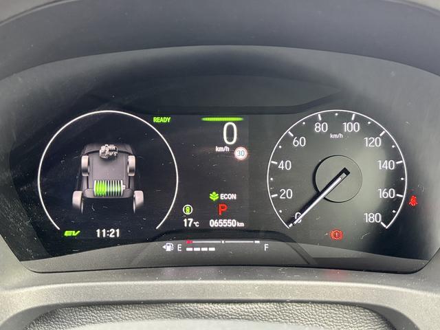 ヴェゼル e:HEV Z ホンダセンシング ステアリングヒーター ワイヤレス充電 純正ナビ バックカメラ シートヒーター パワーバックドア ETC フルセグ(32枚目)