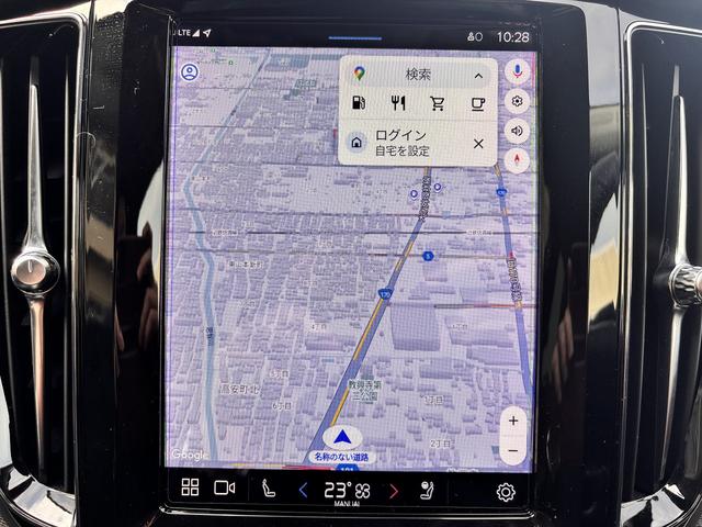 ＸＣ６０ プラス　Ｂ５　Ｇｏｏｇｌｅマップ　全周囲モニター　全席シートヒーター　置くだけ充電　衝突軽減システム　車線逸脱警報　ブラインドスポット　レーダークルーズ　ＥＴＣ（45枚目）