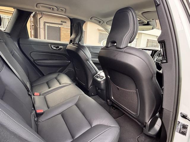 ＸＣ６０ プラス　Ｂ５　Ｇｏｏｇｌｅマップ　全周囲モニター　全席シートヒーター　置くだけ充電　衝突軽減システム　車線逸脱警報　ブラインドスポット　レーダークルーズ　ＥＴＣ（48枚目）