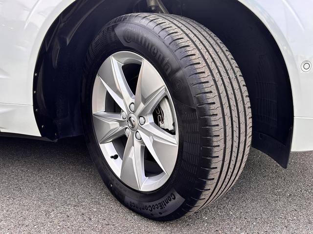 ＸＣ６０ プラス　Ｂ５　Ｇｏｏｇｌｅマップ　全周囲モニター　全席シートヒーター　置くだけ充電　衝突軽減システム　車線逸脱警報　ブラインドスポット　レーダークルーズ　ＥＴＣ（51枚目）