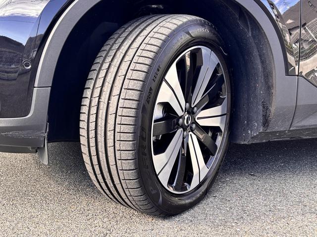 ＸＣ４０リチャージ リチャージ　プラスシングルモーター　Ｇｏｏｇｌｅマップ　ＡｐｐｌｅＣａｒＰｌａｙ　全周囲モニター　ブラインドスポット　レーダークルーズコントロール　衝突軽減システム　車線逸脱警報　置くだけ充電（54枚目）