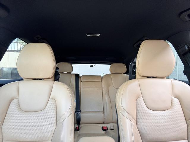 ＸＣ６０ Ｂ５　ＡＷＤ　インスクリプション　ユーザー買取　ｈａｒｍａｎ／ｋａｒｄｏｎ　後席シートヒーター　アルパイン後席モニター　ワイヤレス充電　ヘッドアップディスプレイ　ブラインドスポット　全周囲モニター　エアーシート（49枚目）