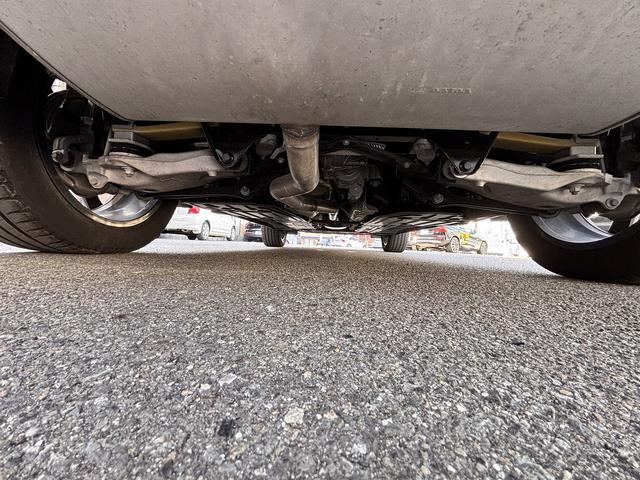 ＸＣ６０ Ｂ５　ＡＷＤ　インスクリプション　ユーザー買取　ｈａｒｍａｎ／ｋａｒｄｏｎ　後席シートヒーター　アルパイン後席モニター　ワイヤレス充電　ヘッドアップディスプレイ　ブラインドスポット　全周囲モニター　エアーシート（50枚目）