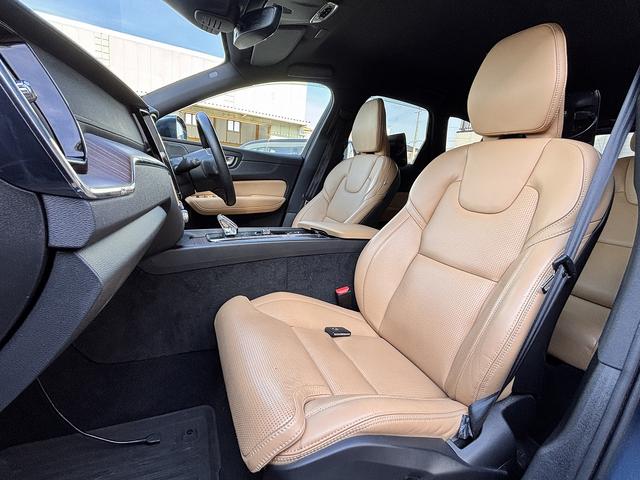 ＸＣ６０ Ｂ５　ＡＷＤ　インスクリプション　ユーザー買取　ｈａｒｍａｎ／ｋａｒｄｏｎ　後席シートヒーター　アルパイン後席モニター　ワイヤレス充電　ヘッドアップディスプレイ　ブラインドスポット　全周囲モニター　エアーシート（51枚目）