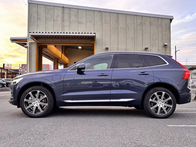 ＸＣ６０ リチャージＰＨＶＴ８ＡＷＤインスクリプシンエクスプレ　Ｂｏｗｅｒｓ＆Ｗｉｌｋｉｎｓ　クリスタルシフト　後席シートヒーター　ワイヤレス充電　ハンズフリーパワーバックドア　全周囲モニター　エアーシート　ＥＴＣ（22枚目）