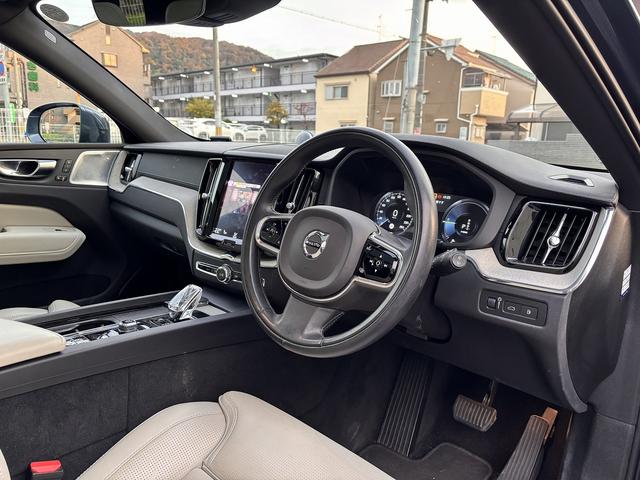 ＸＣ６０ リチャージＰＨＶＴ８ＡＷＤインスクリプシンエクスプレ　Ｂｏｗｅｒｓ＆Ｗｉｌｋｉｎｓ　クリスタルシフト　後席シートヒーター　ワイヤレス充電　ハンズフリーパワーバックドア　全周囲モニター　エアーシート　ＥＴＣ（50枚目）