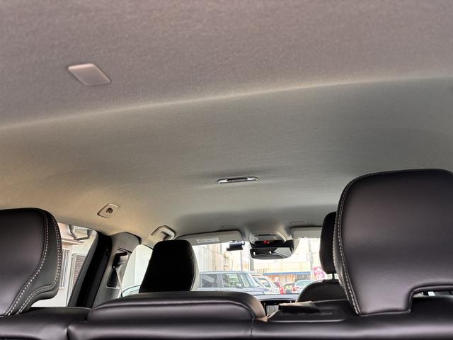 ＸＣ４０ Ｂ４　ＡＷＤ　インスクリプション　ｈａｒｍａｎ／ｋａｒｄｏｎ　全周囲モニター　クリスタルシフト　ハンズフリーパワーバックドア　シートヒーター　メーカーナビ（16枚目）