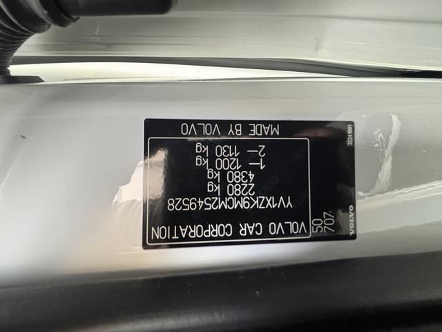 ＸＣ４０ Ｂ４　ＡＷＤ　インスクリプション　ｈａｒｍａｎ／ｋａｒｄｏｎ　全周囲モニター　クリスタルシフト　ハンズフリーパワーバックドア　シートヒーター　メーカーナビ（20枚目）