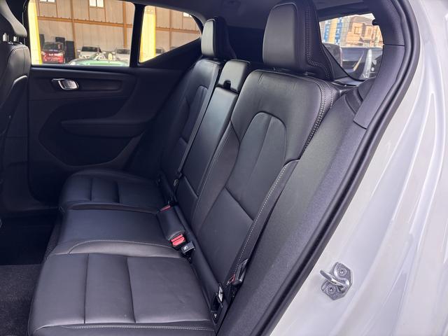 ＸＣ４０ Ｂ４　ＡＷＤ　インスクリプション　ｈａｒｍａｎ／ｋａｒｄｏｎ　全周囲モニター　クリスタルシフト　ハンズフリーパワーバックドア　シートヒーター　メーカーナビ（26枚目）