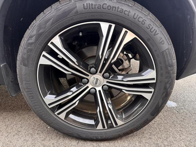 ＸＣ４０ Ｂ４　ＡＷＤ　インスクリプション　ｈａｒｍａｎ／ｋａｒｄｏｎ　全周囲モニター　クリスタルシフト　ハンズフリーパワーバックドア　シートヒーター　メーカーナビ（48枚目）