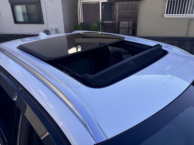 ＸＣ４０ プラス　プロ　Ｂ４　ＡＷＤ　Ｇｏｏｇｌｅマップ対応　ワイヤレス充電　パワーバックドア　衝突軽減システム　車線逸脱警報　レーダークルーズコントロール　ブラインドスポット　シートヒーター　ステアリングヒーター　全周囲モニター（18枚目）