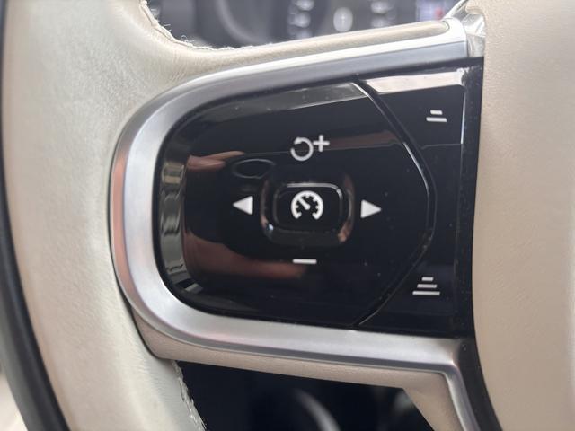 Ｖ６０ Ｔ５　インスクリプション　ｈａｒｍａｎ／ｋａｒｄｏｎ　メーカーナビ　全周囲モニター　ＤＶＤプレイヤー　シートヒーター　ＥＴＣ（30枚目）