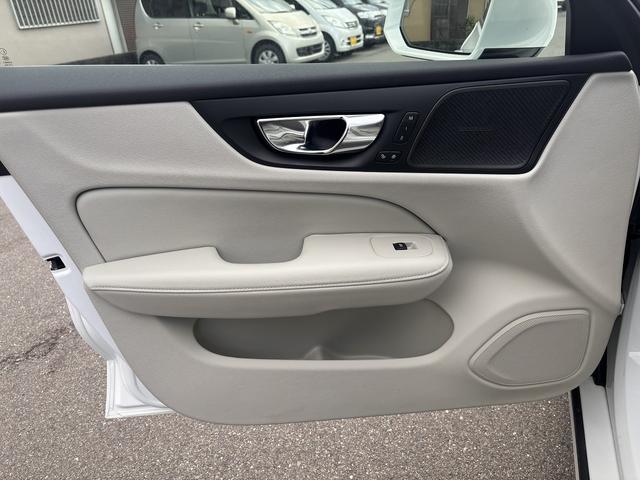 Ｖ６０ Ｔ５　インスクリプション　ｈａｒｍａｎ／ｋａｒｄｏｎ　メーカーナビ　全周囲モニター　ＤＶＤプレイヤー　シートヒーター　ＥＴＣ（35枚目）