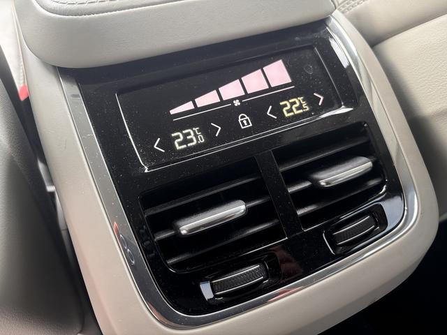 Ｖ６０ Ｔ５　インスクリプション　ｈａｒｍａｎ／ｋａｒｄｏｎ　メーカーナビ　全周囲モニター　ＤＶＤプレイヤー　シートヒーター　ＥＴＣ（37枚目）