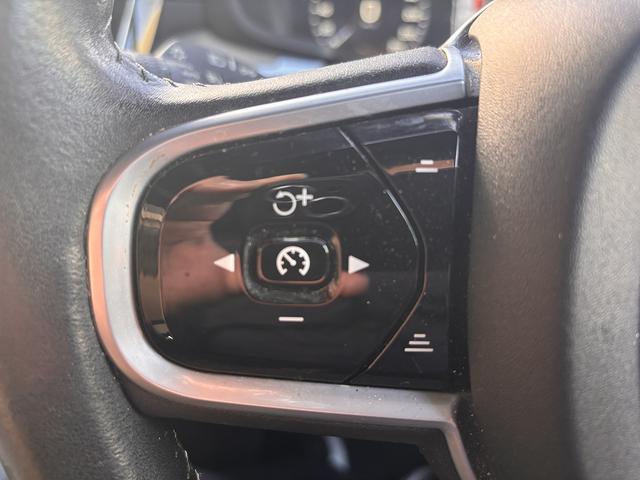 Ｖ６０ Ｔ５　インスクリプション　ｈａｒｍａｎ／ｋａｒｄｏｎ　メーカーナビ　全周囲モニター　ＤＶＤプレイヤー　シートヒーター　ＥＴＣ（25枚目）