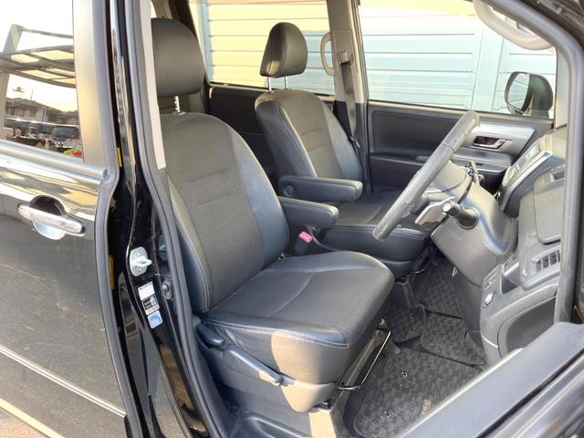 ヴォクシー ZS 煌Z 純正8インチナビ バックカメラ 両側電動スライドドア 禁煙車 ハーフレザーシート スマートキー HIDヘッドライト ETC オートライト デュアルエアコン 純正16インチAW Bluetooth(8枚目)