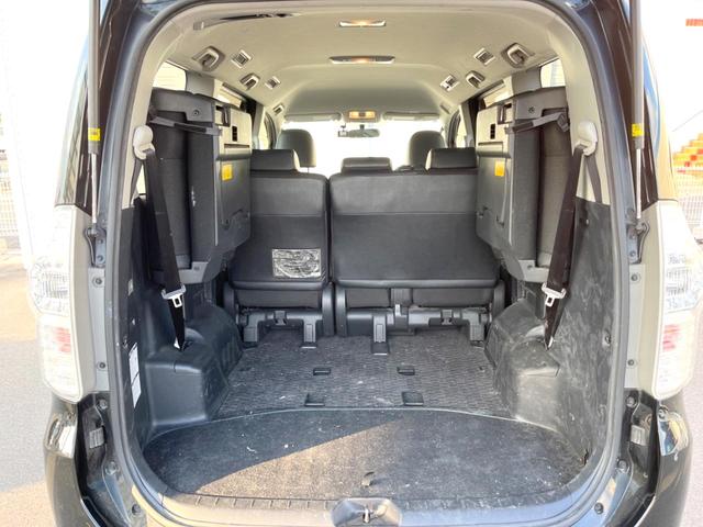 ヴォクシー ZS 煌Z 純正8インチナビ バックカメラ 両側電動スライドドア 禁煙車 ハーフレザーシート スマートキー HIDヘッドライト ETC オートライト デュアルエアコン 純正16インチAW Bluetooth(11枚目)