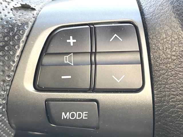 ヴォクシー ZS 煌Z 純正8インチナビ バックカメラ 両側電動スライドドア 禁煙車 ハーフレザーシート スマートキー HIDヘッドライト ETC オートライト デュアルエアコン 純正16インチAW Bluetooth(31枚目)