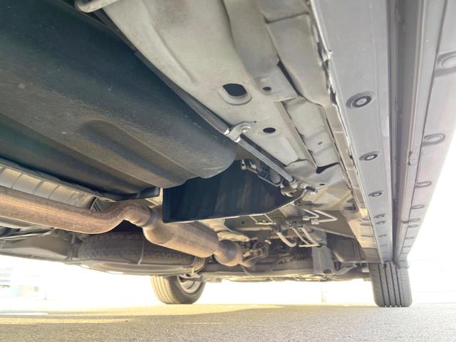 ヴォクシー ZS 煌Z 純正8インチナビ バックカメラ 両側電動スライドドア 禁煙車 ハーフレザーシート スマートキー HIDヘッドライト ETC オートライト デュアルエアコン 純正16インチAW Bluetooth(50枚目)