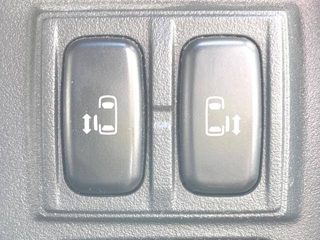 デリカD:5 D パワーパッケージ 4WD ディーゼル 後席モニター Stradaナビ バックカメラ 両側電動スライドドア 禁煙車 シートヒーター スマートキー HIDヘッドライト ETC クルコン 1オーナー オートライト(6枚目)