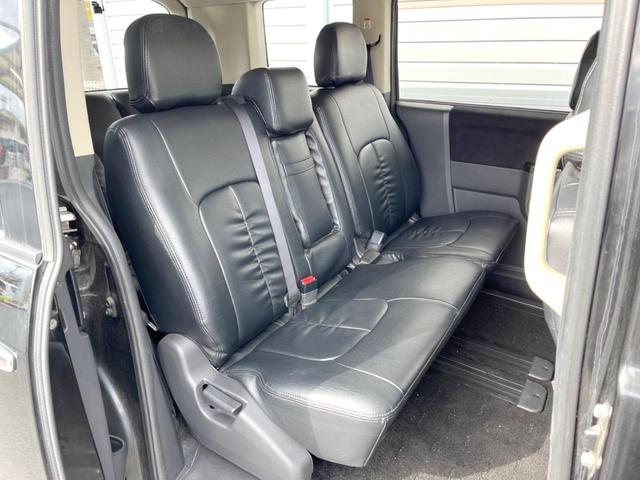 デリカD:5 D パワーパッケージ 4WD ディーゼル 後席モニター Stradaナビ バックカメラ 両側電動スライドドア 禁煙車 シートヒーター スマートキー HIDヘッドライト ETC クルコン 1オーナー オートライト(9枚目)