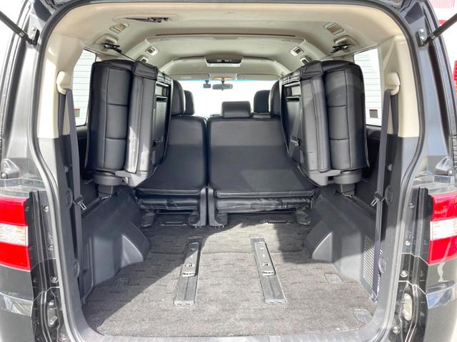 デリカD:5 D パワーパッケージ 4WD ディーゼル 後席モニター Stradaナビ バックカメラ 両側電動スライドドア 禁煙車 シートヒーター スマートキー HIDヘッドライト ETC クルコン 1オーナー オートライト(11枚目)