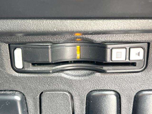 デリカD:5 D パワーパッケージ 4WD ディーゼル 後席モニター Stradaナビ バックカメラ 両側電動スライドドア 禁煙車 シートヒーター スマートキー HIDヘッドライト ETC クルコン 1オーナー オートライト(30枚目)