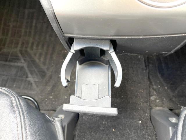 デリカD:5 D パワーパッケージ 4WD ディーゼル 後席モニター Stradaナビ バックカメラ 両側電動スライドドア 禁煙車 シートヒーター スマートキー HIDヘッドライト ETC クルコン 1オーナー オートライト(46枚目)