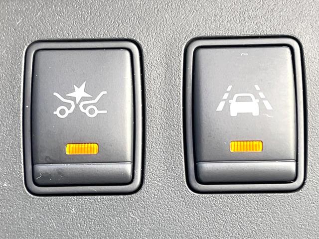 セレナ ハイウェイスター Vエアロモード+セーフティII 純正8インチナビ 両側電動ドア 後席モニター 全周囲カメラ 衝突被害軽減システム 禁煙車 スマートキー LEDヘッドライト ビルトインETC クルコン 車線逸脱警報 オートライト オートエアコン(7枚目)