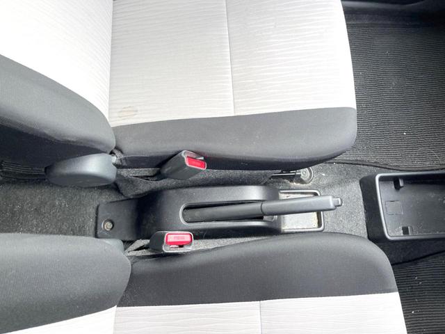 ミライース Ｇ　ＳＡＩＩＩ　純正ナビ　バックカメラ　衝突被害軽減システム　禁煙車　スマートキー　ＬＥＤヘッドライト　シートヒーター　コーナーセンサー　ＥＴＣ　オートエアコン　純正１４インチＡＷ　Ｂｌｕｅｔｏｏｔｈ　ＣＤ／ＤＶＤ（35枚目）