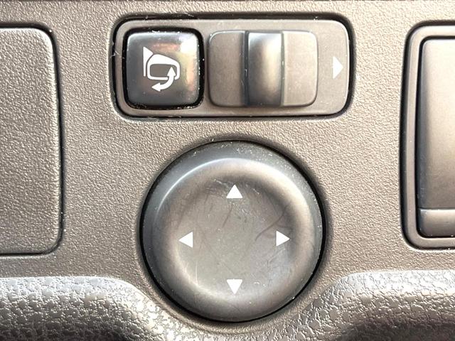 ノート メダリスト 純正ナビ 全周囲カメラ 禁煙車 ハーフレザーシート スマートキー ドラレコ LEDヘッドライト ETC オートライト オートエアコン 純正15インチアルミホイール 地デジ(32枚目)