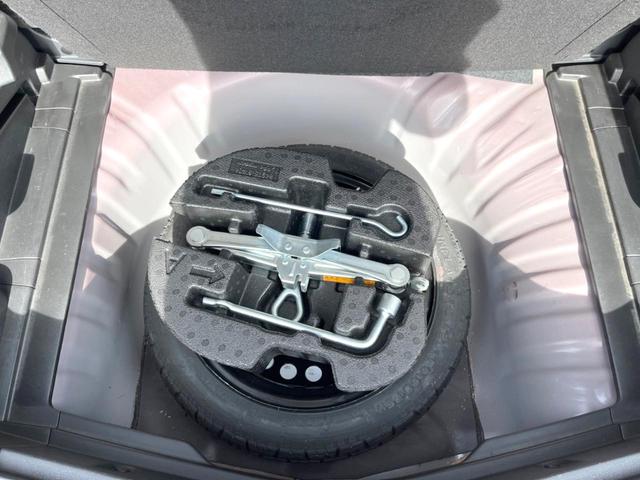 ノート メダリスト 純正ナビ 全周囲カメラ 禁煙車 ハーフレザーシート スマートキー ドラレコ LEDヘッドライト ETC オートライト オートエアコン 純正15インチアルミホイール 地デジ(46枚目)