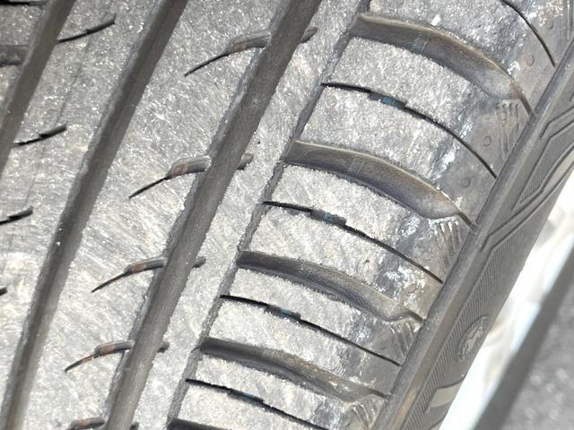 ノート メダリスト 純正ナビ 全周囲カメラ 禁煙車 ハーフレザーシート スマートキー ドラレコ LEDヘッドライト ETC オートライト オートエアコン 純正15インチアルミホイール 地デジ(48枚目)