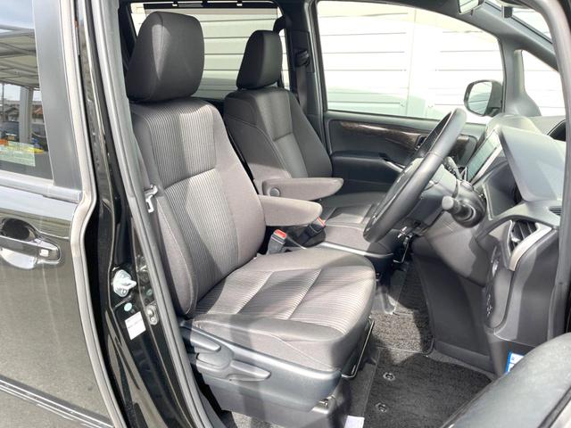 ヴォクシー ZS 7人乗り TRDエアロ 純正10インチナビ 後席モニター バックカメラ 両側電動スライドドア 衝突被害軽減システム 禁煙車 スマートキー LEDヘッドライト ETC クルコン オートハイビーム(8枚目)