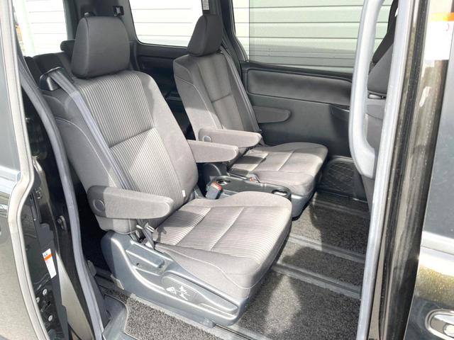 ヴォクシー ZS 7人乗り TRDエアロ 純正10インチナビ 後席モニター バックカメラ 両側電動スライドドア 衝突被害軽減システム 禁煙車 スマートキー LEDヘッドライト ETC クルコン オートハイビーム(9枚目)