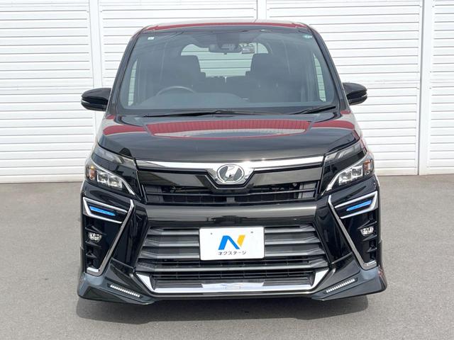 ヴォクシー ZS 7人乗り TRDエアロ 純正10インチナビ 後席モニター バックカメラ 両側電動スライドドア 衝突被害軽減システム 禁煙車 スマートキー LEDヘッドライト ETC クルコン オートハイビーム(16枚目)