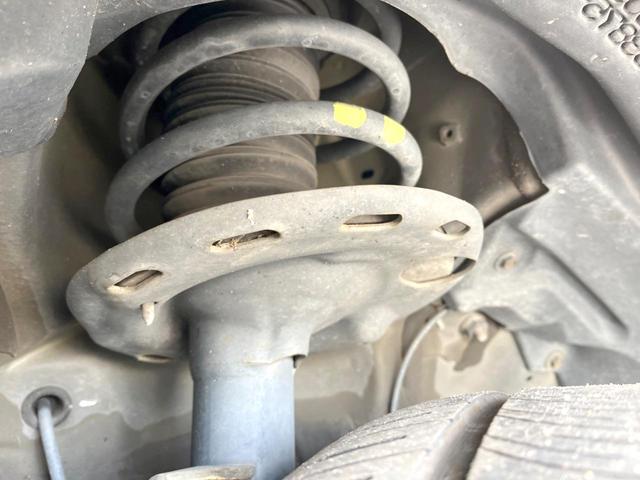 ヴォクシー ZS 7人乗り TRDエアロ 純正10インチナビ 後席モニター バックカメラ 両側電動スライドドア 衝突被害軽減システム 禁煙車 スマートキー LEDヘッドライト ETC クルコン オートハイビーム(23枚目)