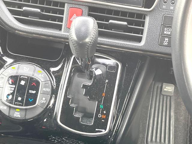 ヴォクシー ZS 7人乗り TRDエアロ 純正10インチナビ 後席モニター バックカメラ 両側電動スライドドア 衝突被害軽減システム 禁煙車 スマートキー LEDヘッドライト ETC クルコン オートハイビーム(24枚目)