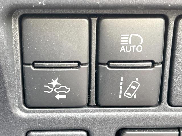 ヴォクシー ZS 7人乗り TRDエアロ 純正10インチナビ 後席モニター バックカメラ 両側電動スライドドア 衝突被害軽減システム 禁煙車 スマートキー LEDヘッドライト ETC クルコン オートハイビーム(29枚目)