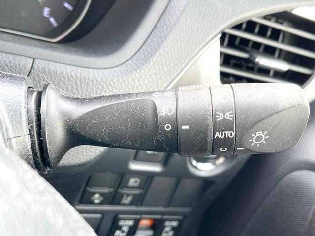 ヴォクシー ZS 7人乗り TRDエアロ 純正10インチナビ 後席モニター バックカメラ 両側電動スライドドア 衝突被害軽減システム 禁煙車 スマートキー LEDヘッドライト ETC クルコン オートハイビーム(39枚目)