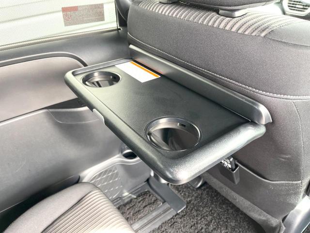 ヴォクシー ZS 7人乗り TRDエアロ 純正10インチナビ 後席モニター バックカメラ 両側電動スライドドア 衝突被害軽減システム 禁煙車 スマートキー LEDヘッドライト ETC クルコン オートハイビーム(45枚目)