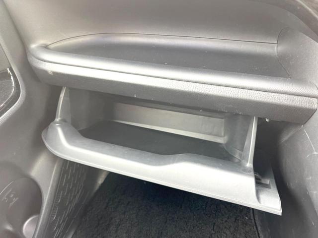 ヴォクシー ZS 7人乗り TRDエアロ 純正10インチナビ 後席モニター バックカメラ 両側電動スライドドア 衝突被害軽減システム 禁煙車 スマートキー LEDヘッドライト ETC クルコン オートハイビーム(50枚目)