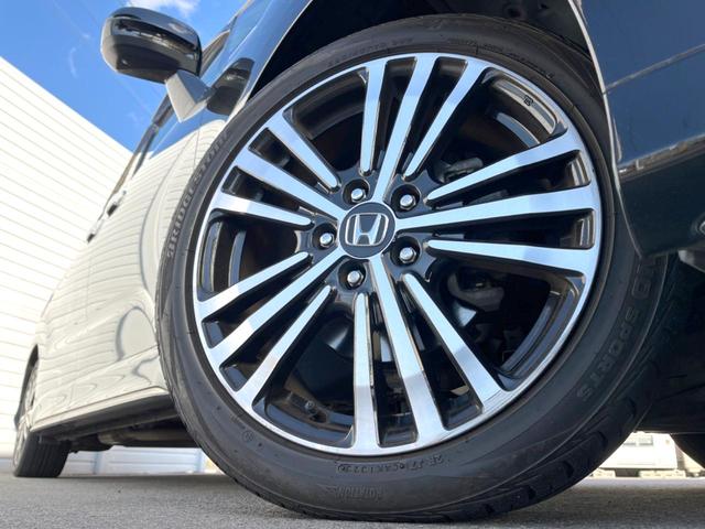 オデッセイ アブソルート・ＥＸ　ホンダメーカーナビ　両側電動ドア　全周囲カメラ　衝突被害軽減システム　禁煙車　ハーフレザーシート　運転席パワーシート　スマートキー　ＬＥＤヘッド　ビルトインＥＴＣ　オートライト　オートエアコン（15枚目）