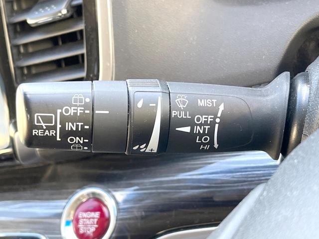 オデッセイ アブソルート・ＥＸ　ホンダメーカーナビ　両側電動ドア　全周囲カメラ　衝突被害軽減システム　禁煙車　ハーフレザーシート　運転席パワーシート　スマートキー　ＬＥＤヘッド　ビルトインＥＴＣ　オートライト　オートエアコン（34枚目）